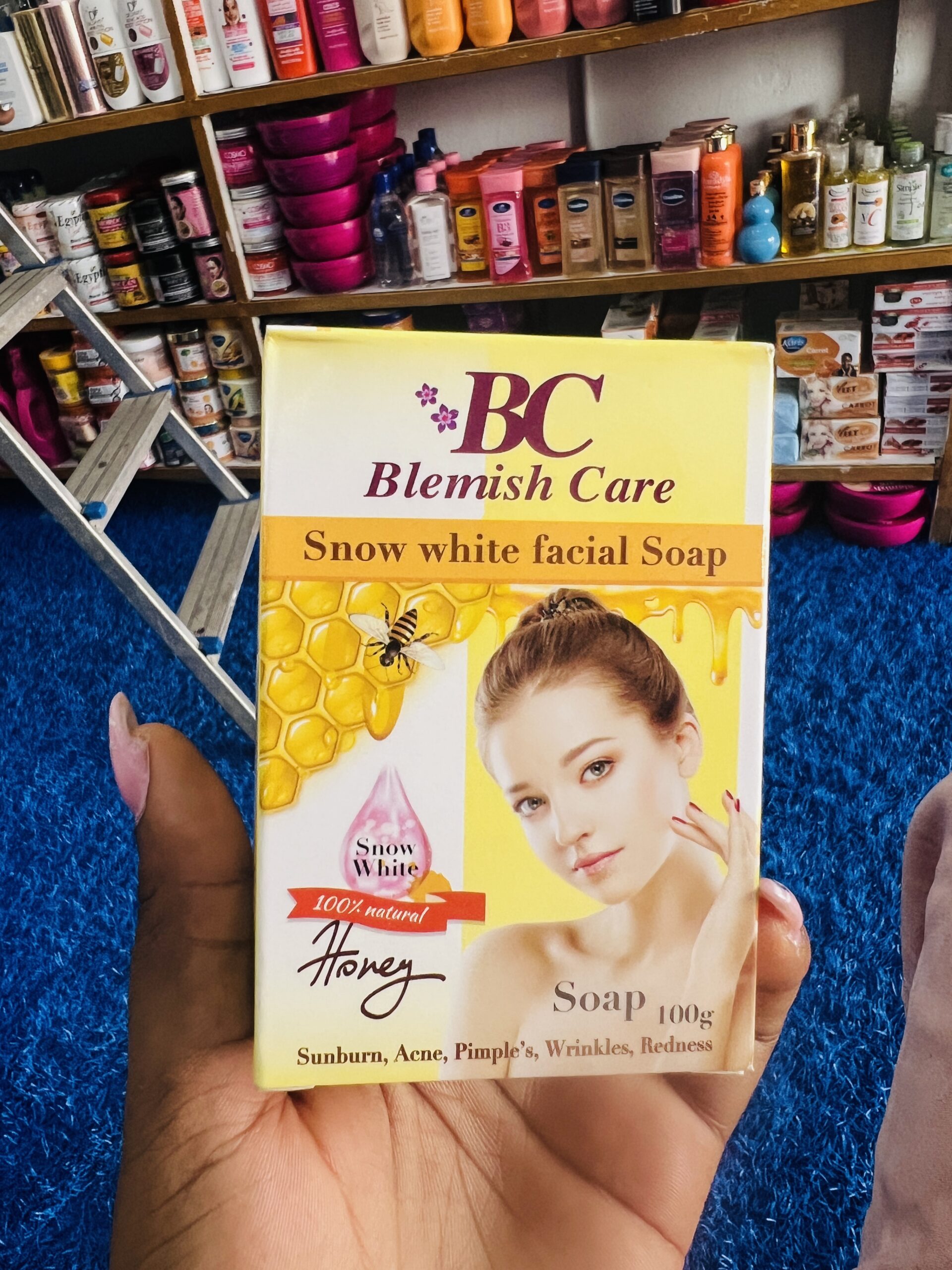 Blemish care Snow White facial soap